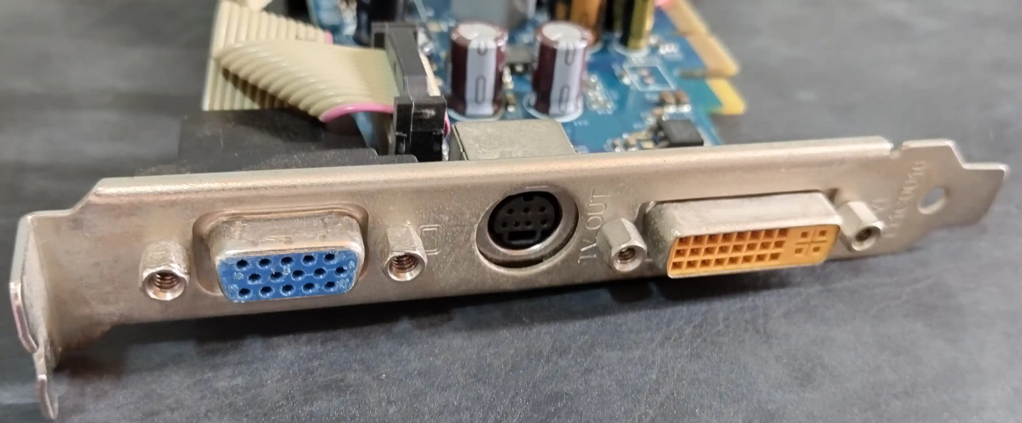 Tarjeta video nVidia GeForce 8400 GS - PCIe